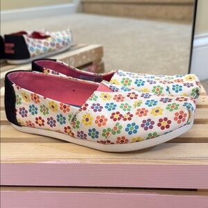 Toms Lite Bright Glow in the Dark Limited Edition 6.5 Women’s shoes